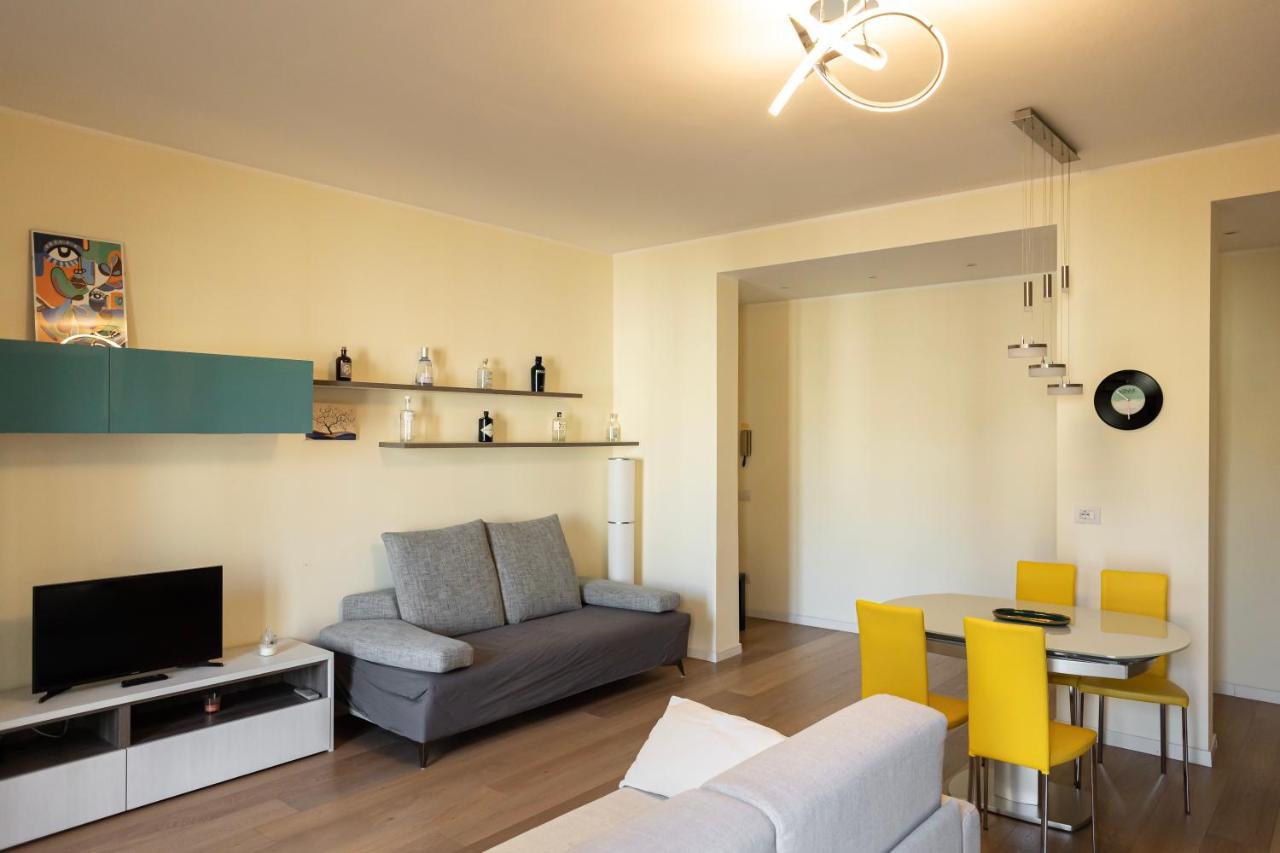 Bilocale Moderno Ed Esclusivo Apartment Milano Ngoại thất bức ảnh