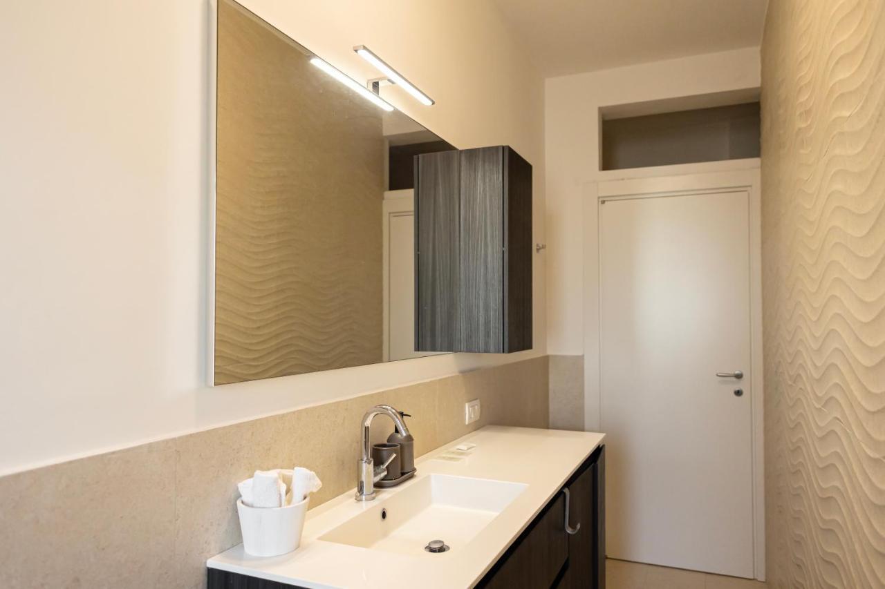 Bilocale Moderno Ed Esclusivo Apartment Milano Ngoại thất bức ảnh